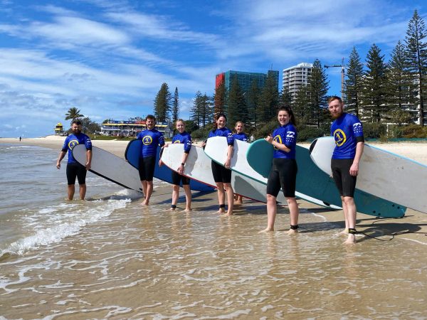 coolangatta-learn-to-surf-group-lessons